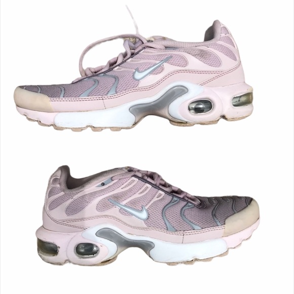 Nike Other - Nike sneakers